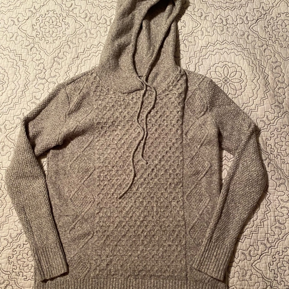 American Eagle relaxed fit hooded sweater, size S